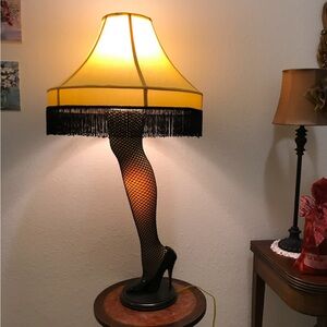 IT’S FRAGILE! 🎄